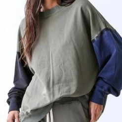 Outlet 🌟 Electric & Rose 👩 women Boyfriend Sweatshirt in Block Army/Onyx/Navy 👍